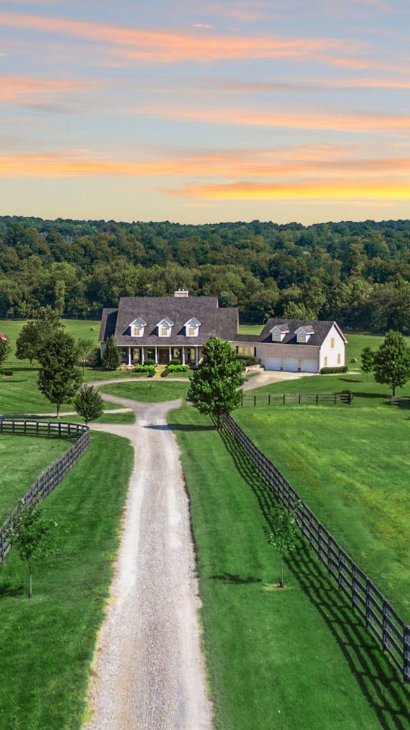 Equine Homes By Kim Blanton |Real Estate For Horse Lovers