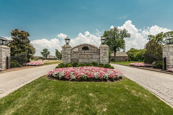 Fairvue Plantation Community Entrance